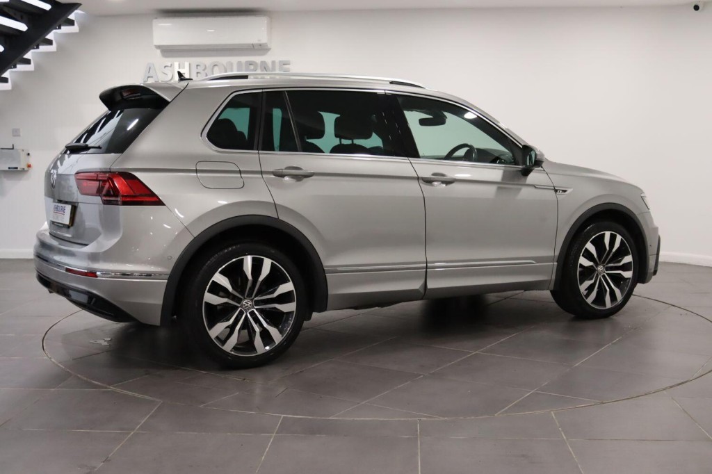 VOLKSWAGEN TIGUAN 1.5 TSI EVO R-Line Tech 2020