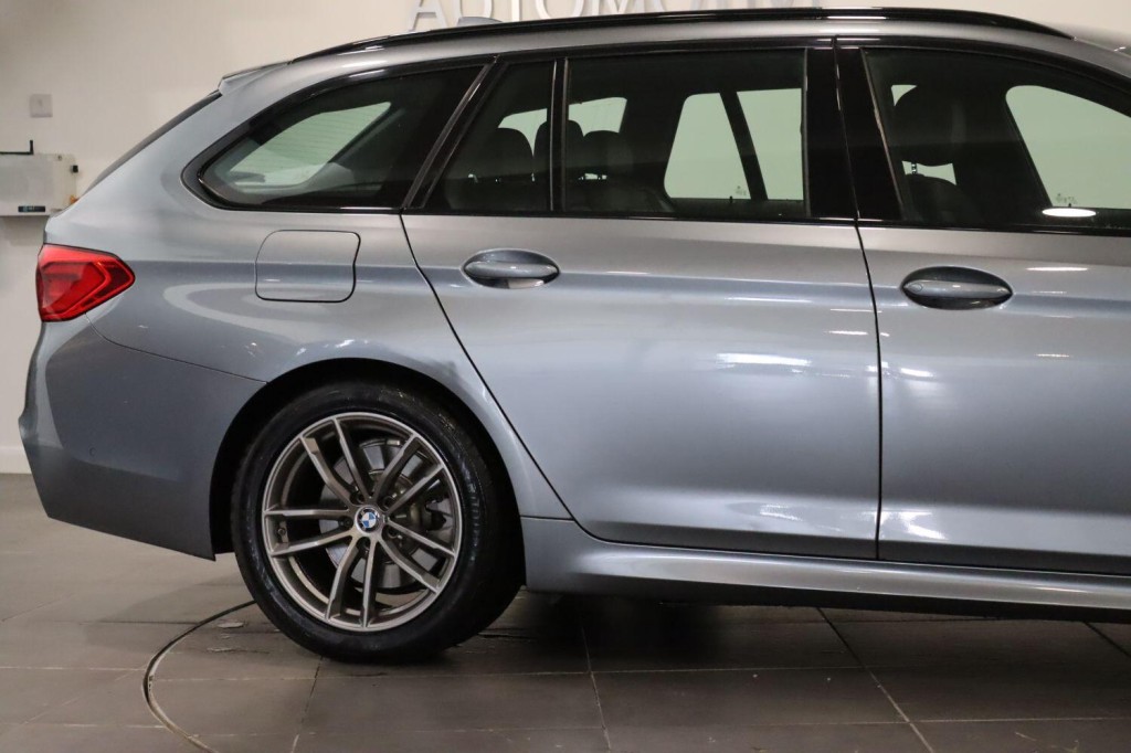 BMW 5 SERIES 2.0 520d xDrive M Sport Touring 2020