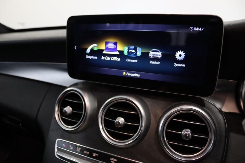 MERCEDES-BENZ C CLASS 2.0 C300de 13.5kWh AMG Line Edition 2019