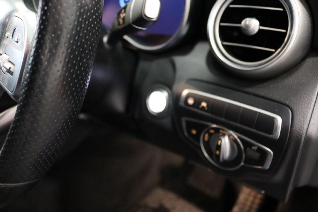 MERCEDES-BENZ C CLASS 2.0 C300de 13.5kWh AMG Line Edition 2019