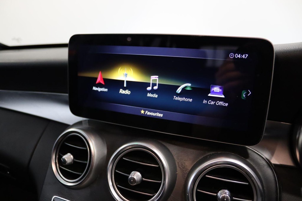 MERCEDES-BENZ C CLASS 2.0 C300de 13.5kWh AMG Line Edition 2019