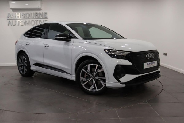 View AUDI E-TRON 50 Edition 1