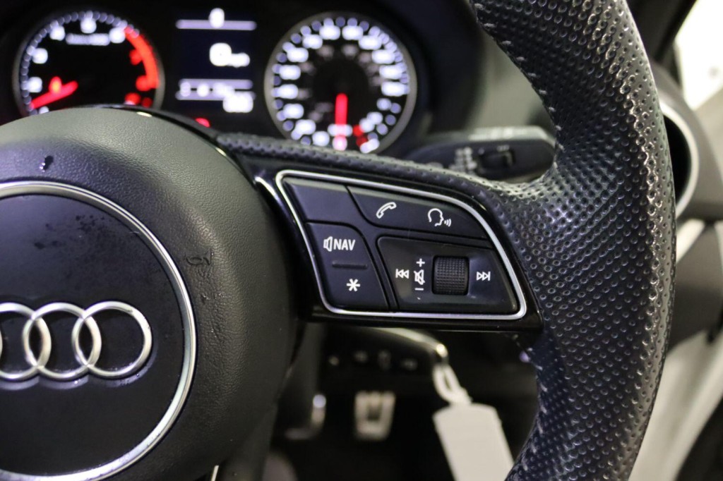 AUDI Q2 1.0 TFSI 30 S line 2020