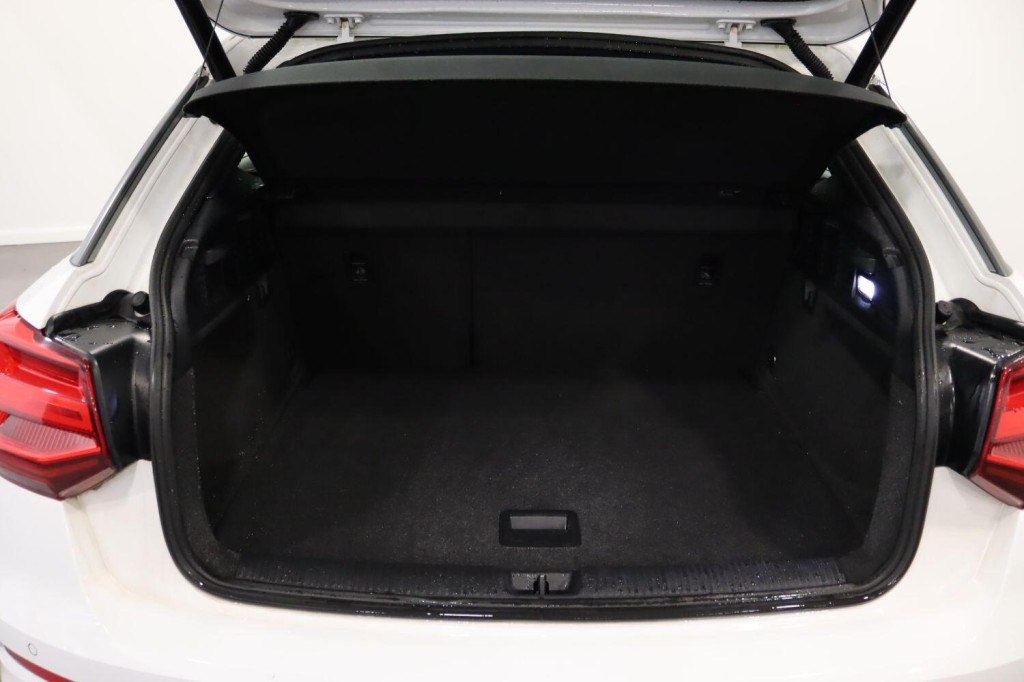 AUDI Q2 1.0 TFSI 30 S line 2020