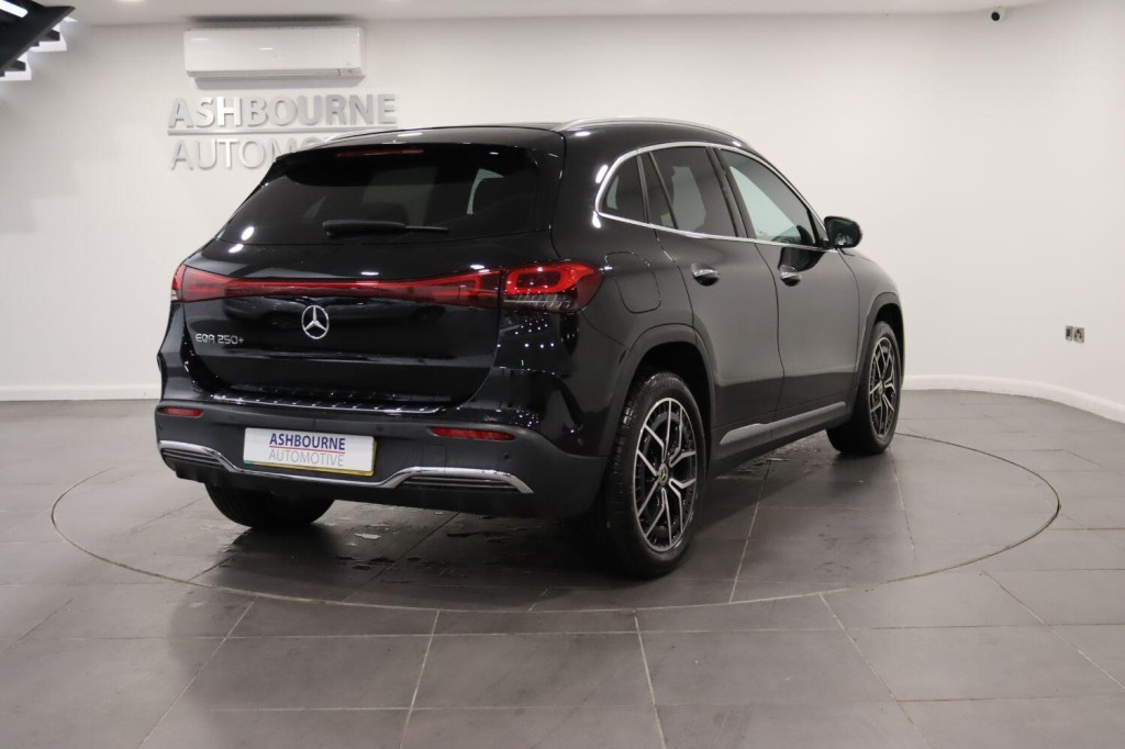 MERCEDES-BENZ EQA EQA 250+ 70.5kWh AMG Line 2022