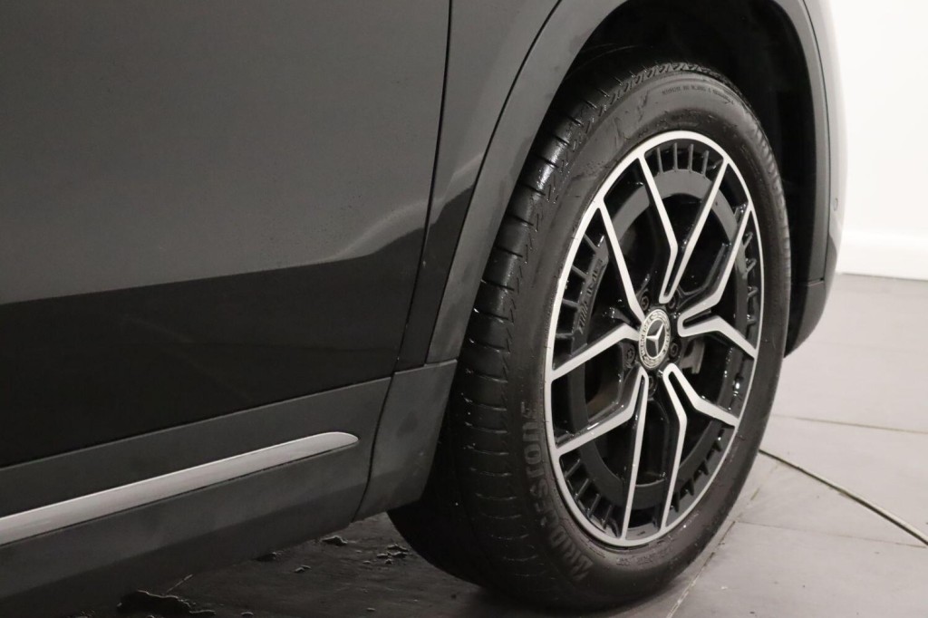 MERCEDES-BENZ EQA EQA 250+ 70.5kWh AMG Line 2022