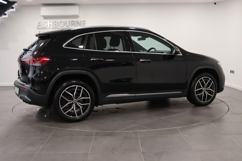 MERCEDES-BENZ EQA EQA 250+ 70.5kWh AMG Line 2022