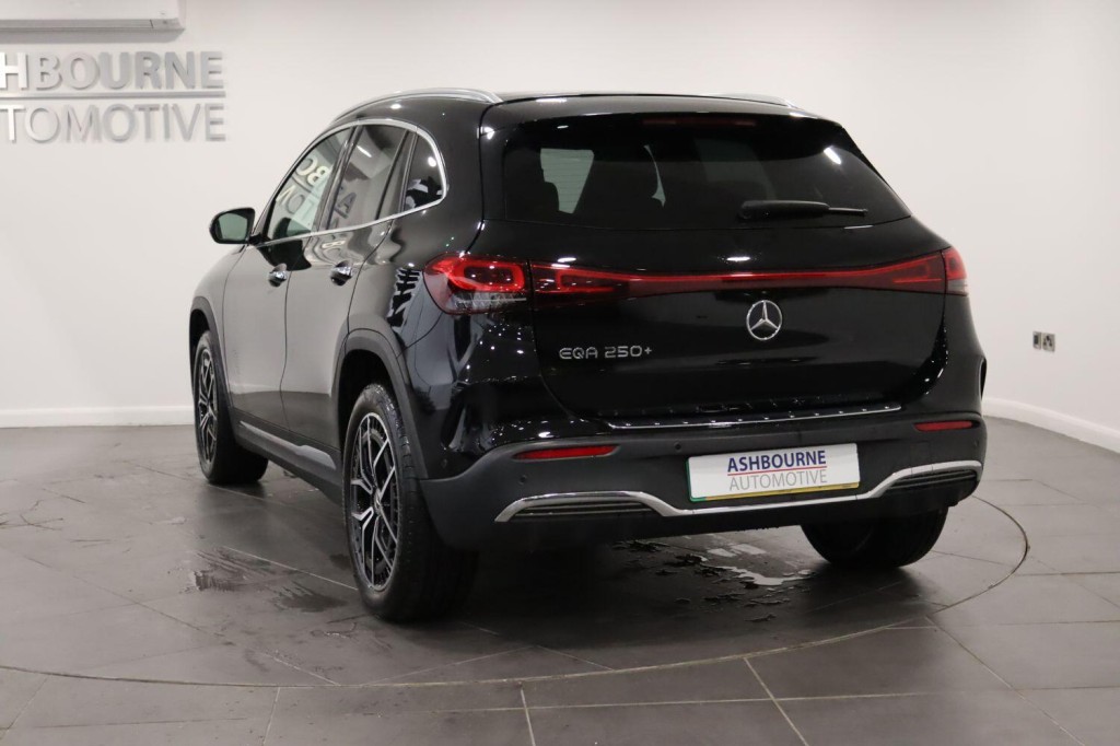 MERCEDES-BENZ EQA EQA 250+ 70.5kWh AMG Line 2022