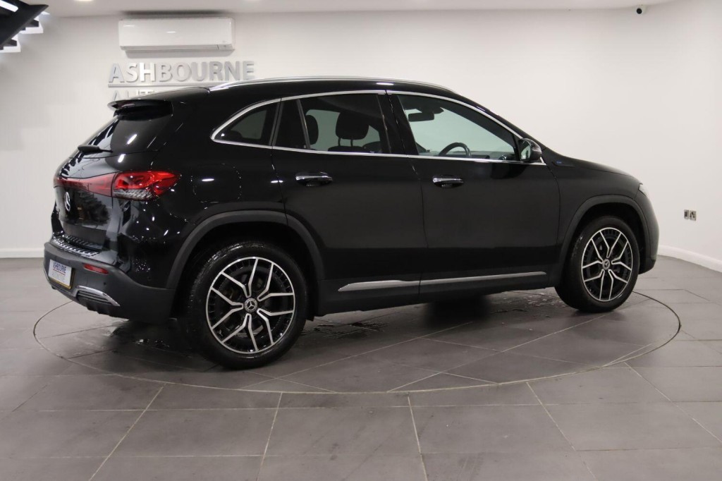 MERCEDES-BENZ EQA EQA 250+ 70.5kWh AMG Line 2022