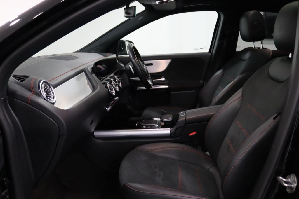 MERCEDES-BENZ EQA EQA 250+ 70.5kWh AMG Line 2022