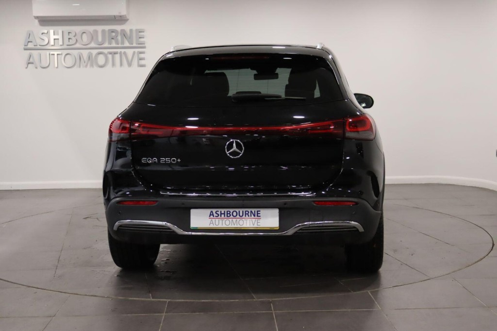 MERCEDES-BENZ EQA EQA 250+ 70.5kWh AMG Line 2022