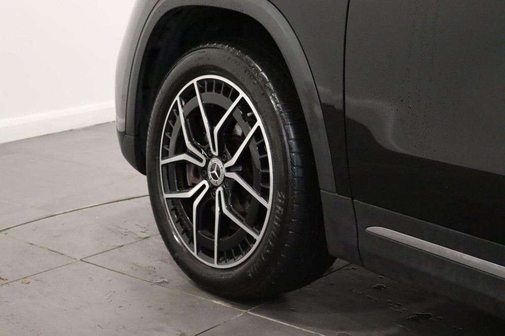 MERCEDES-BENZ EQA EQA 250+ 70.5kWh AMG Line 2022