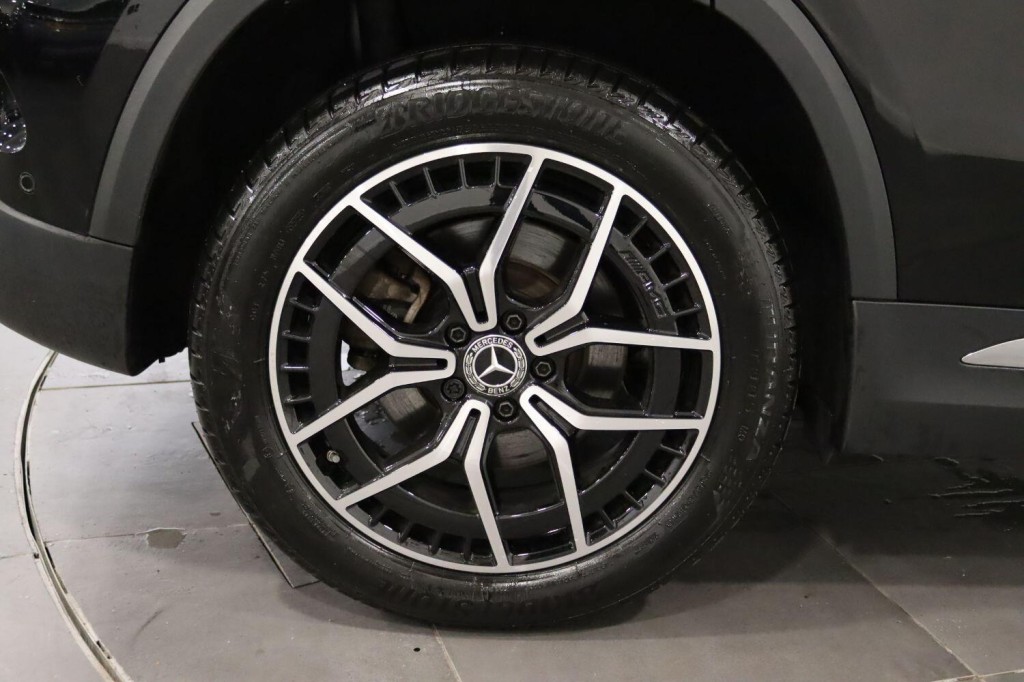 MERCEDES-BENZ EQA EQA 250+ 70.5kWh AMG Line 2022