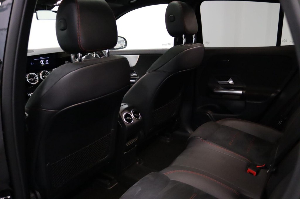 MERCEDES-BENZ EQA EQA 250+ 70.5kWh AMG Line 2022