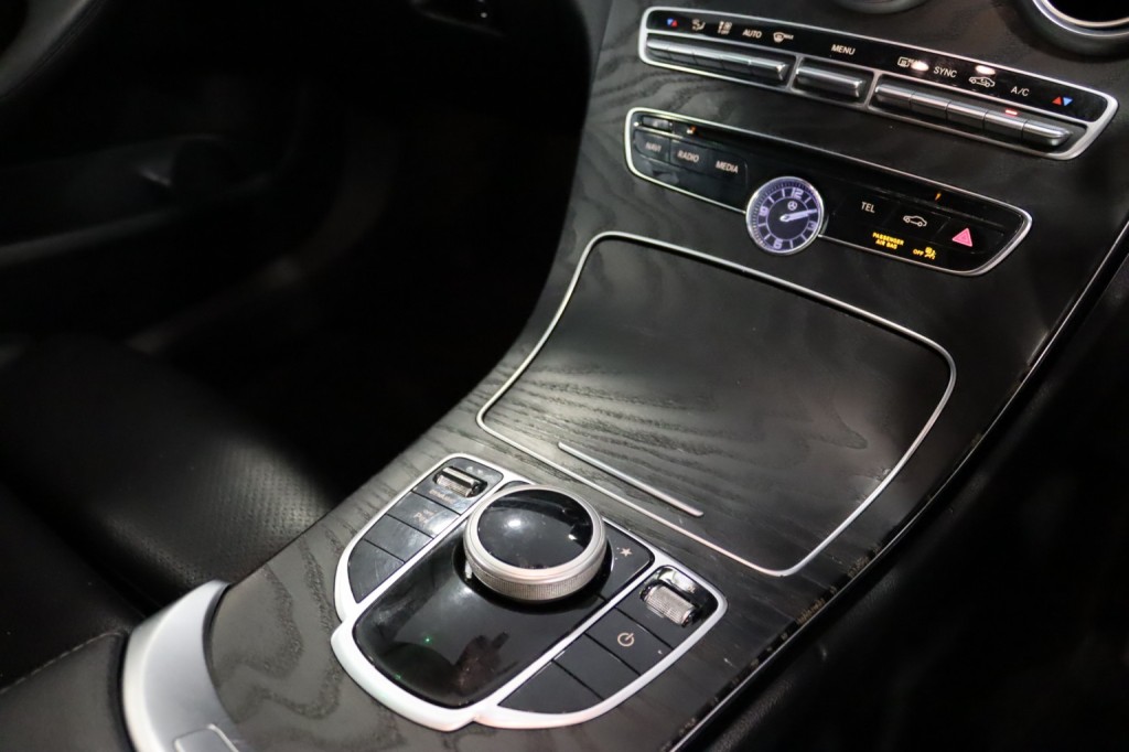 MERCEDES-BENZ C CLASS 2.1 C300dh AMG Line 2018