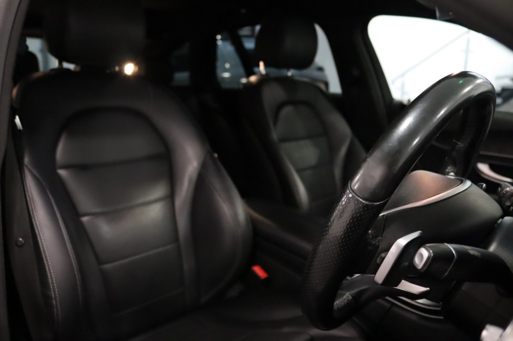 MERCEDES-BENZ C CLASS 2.1 C300dh AMG Line 2018