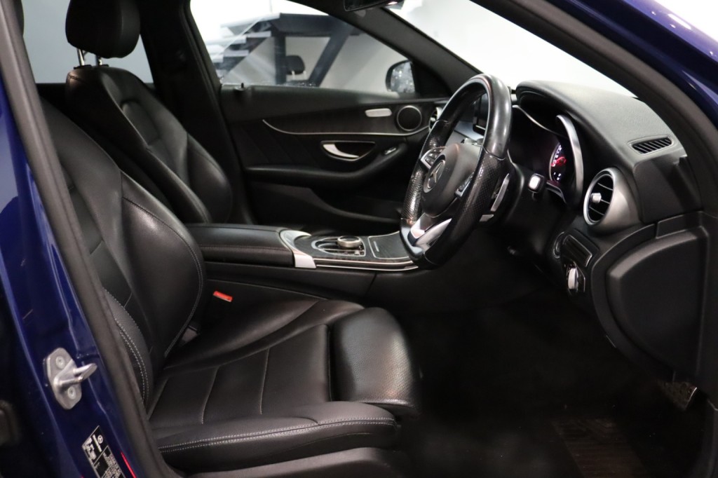 MERCEDES-BENZ C CLASS 2.1 C300dh AMG Line 2018