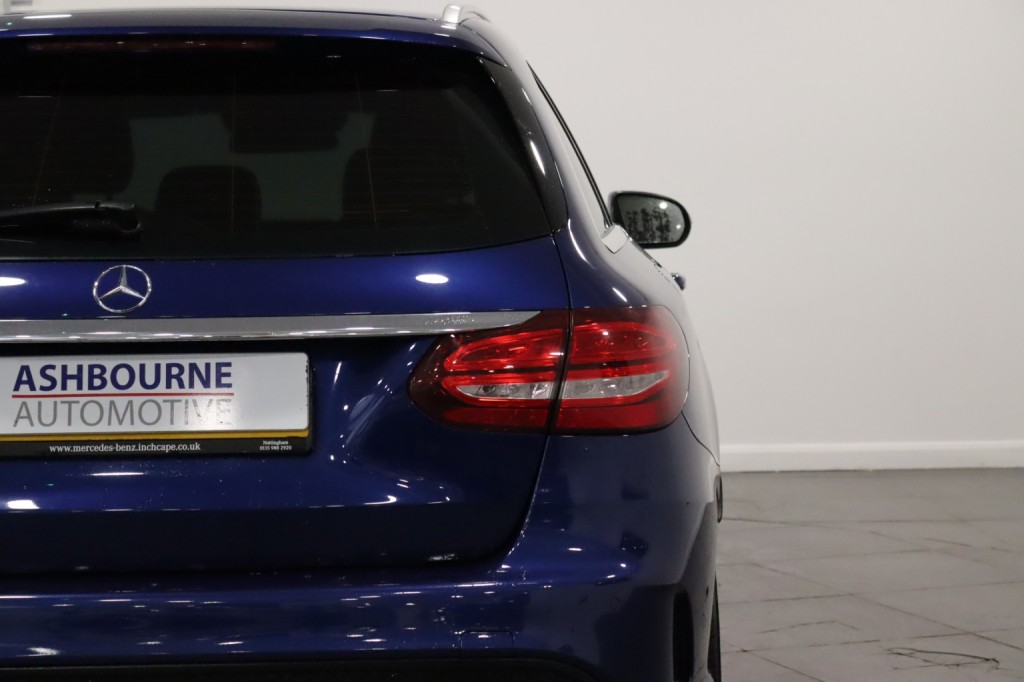 MERCEDES-BENZ C CLASS 2.1 C300dh AMG Line 2018