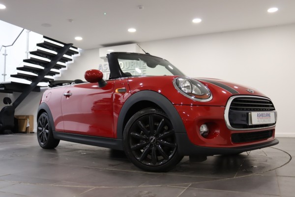 View MINI CONVERTIBLE 1.5 Cooper Convertible