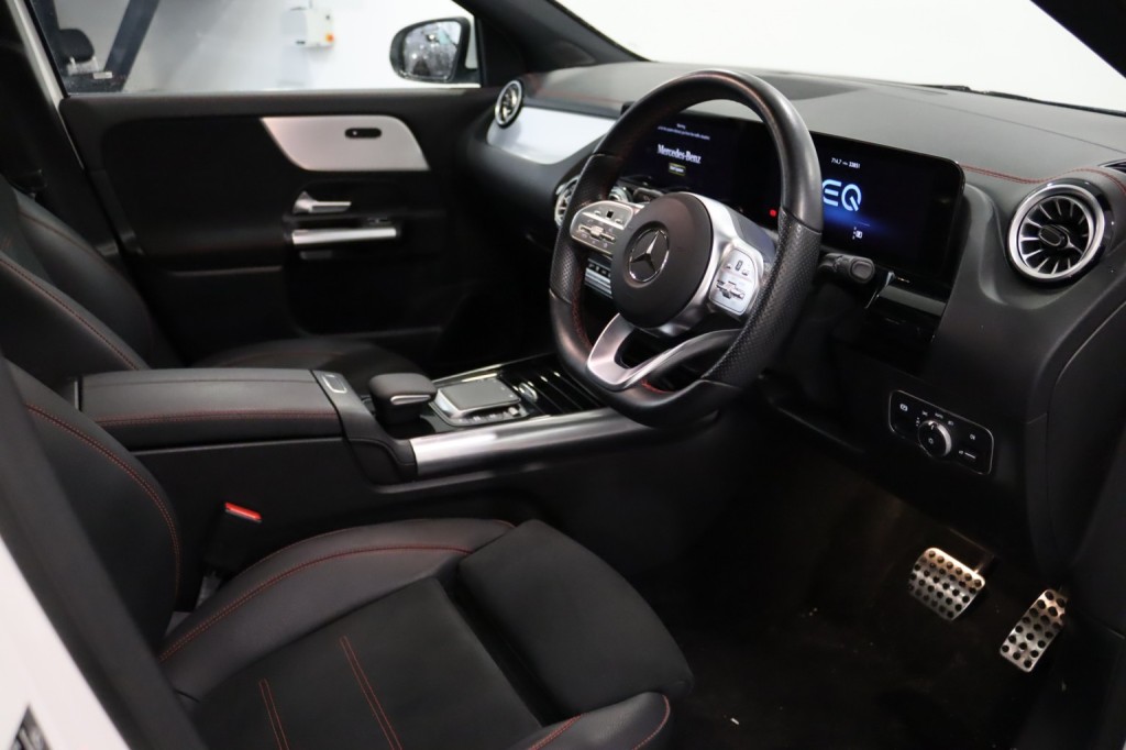 MERCEDES-BENZ EQA EQA 250+ 70.5kWh AMG Line 2022