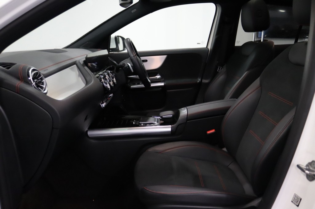 MERCEDES-BENZ EQA EQA 250+ 70.5kWh AMG Line 2022