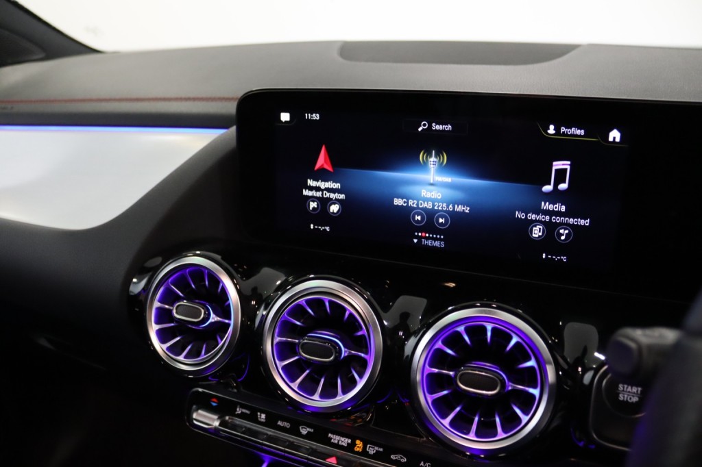 MERCEDES-BENZ EQA EQA 250+ 70.5kWh AMG Line 2022