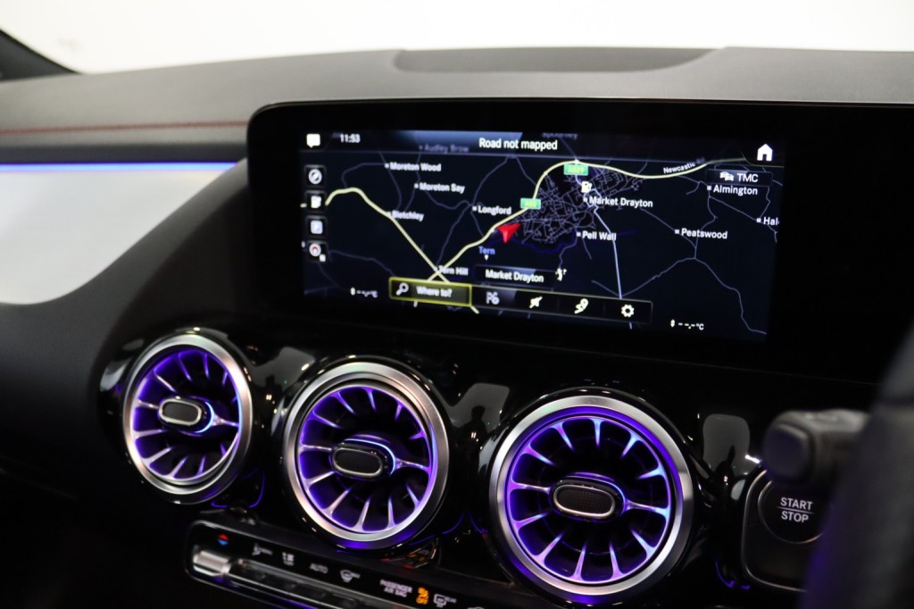 MERCEDES-BENZ EQA EQA 250+ 70.5kWh AMG Line 2022