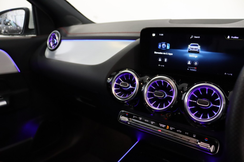 MERCEDES-BENZ EQA EQA 250+ 70.5kWh AMG Line 2022