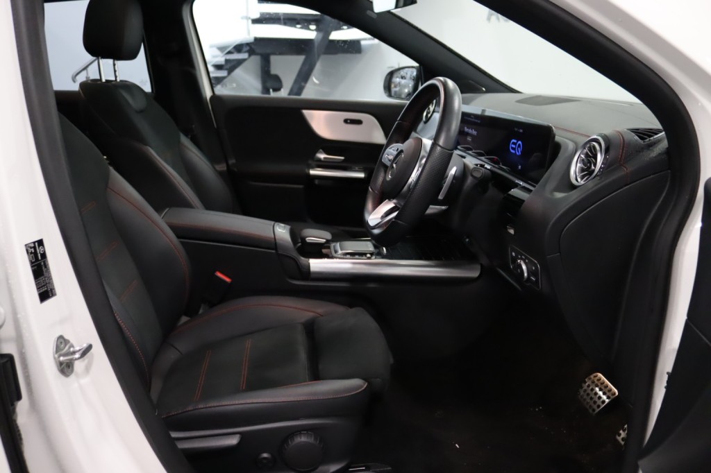 MERCEDES-BENZ EQA EQA 250+ 70.5kWh AMG Line 2022