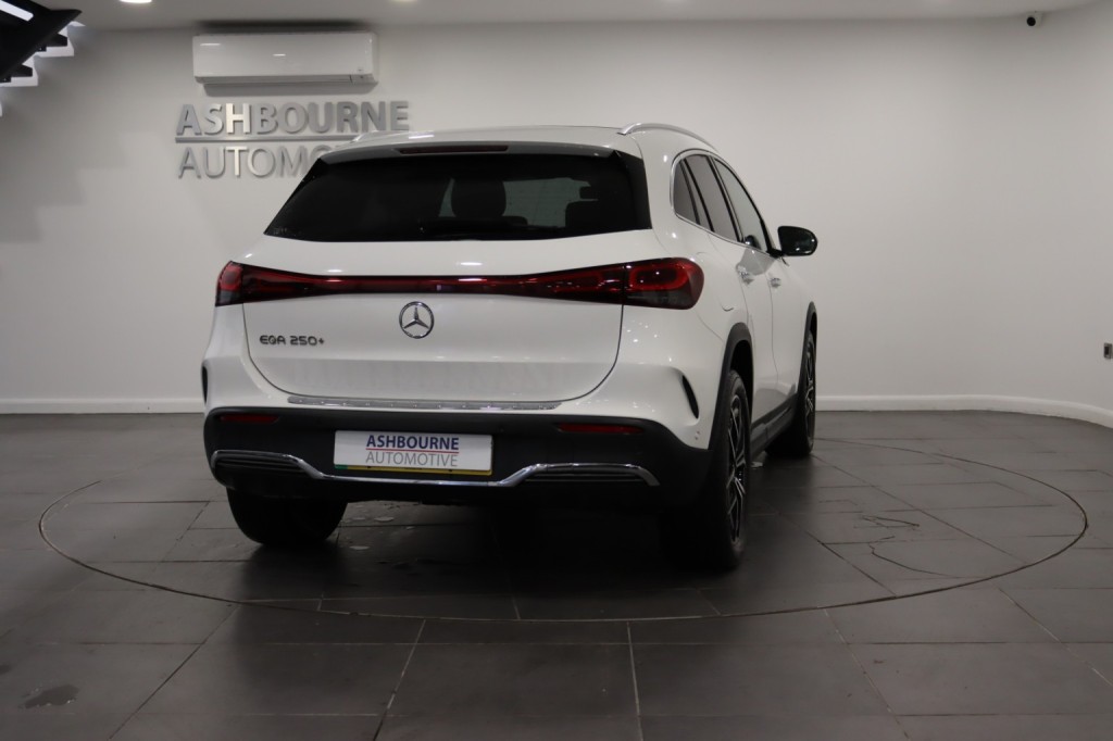 MERCEDES-BENZ EQA EQA 250+ 70.5kWh AMG Line 2022