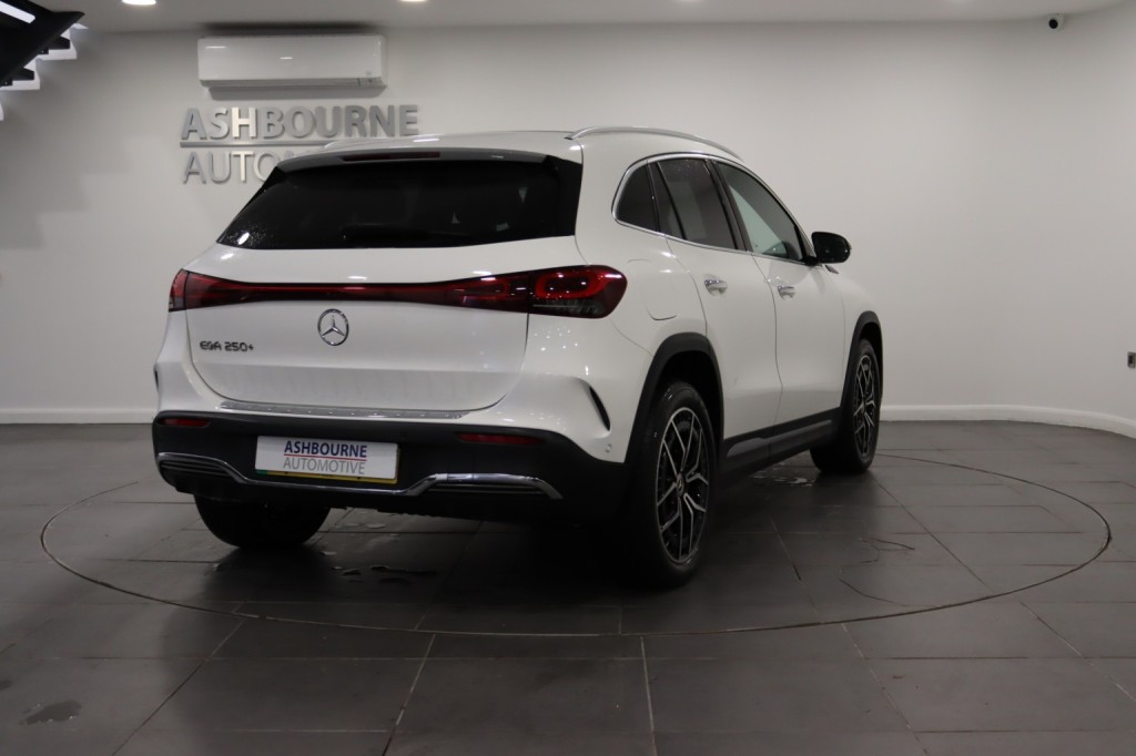 MERCEDES-BENZ EQA EQA 250+ 70.5kWh AMG Line 2022