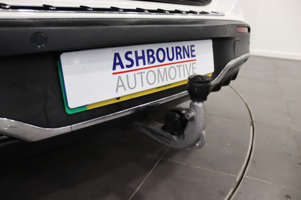 MERCEDES-BENZ EQA EQA 250+ 70.5kWh AMG Line 2022