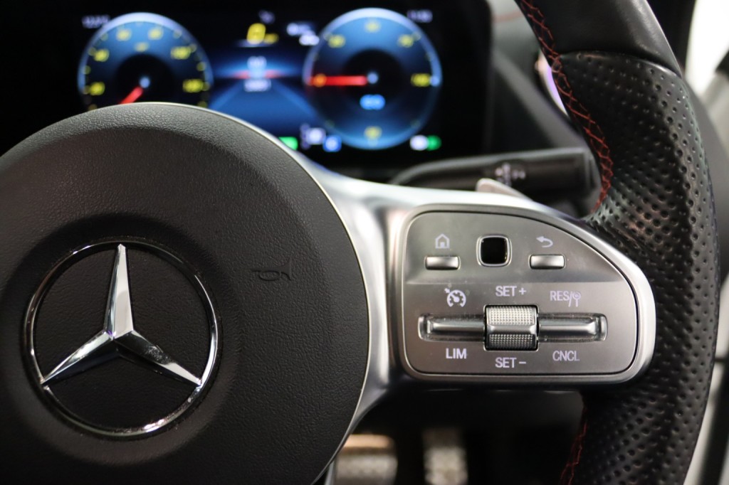 MERCEDES-BENZ EQA EQA 250+ 70.5kWh AMG Line 2022