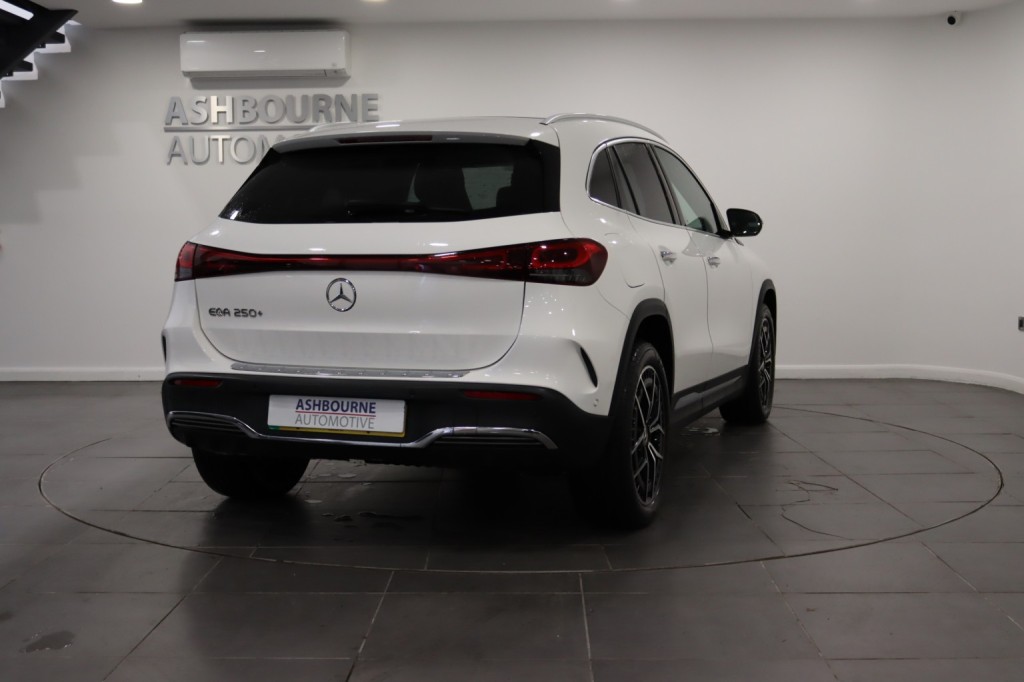 MERCEDES-BENZ EQA EQA 250+ 70.5kWh AMG Line 2022