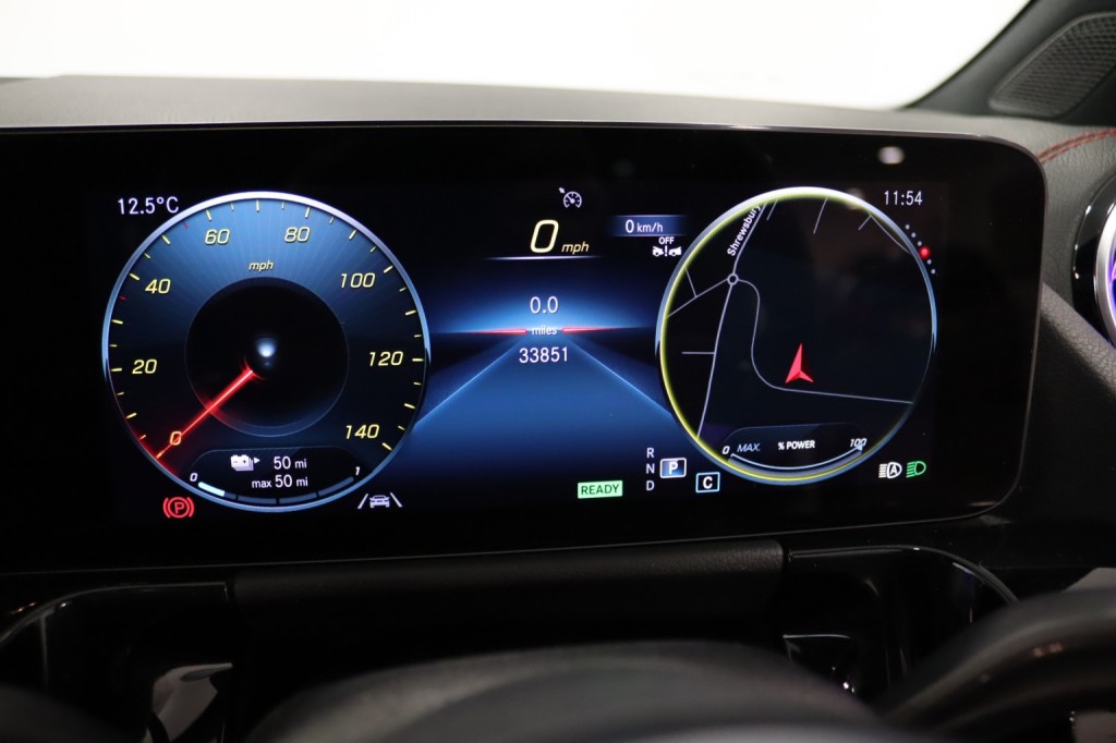 MERCEDES-BENZ EQA EQA 250+ 70.5kWh AMG Line 2022