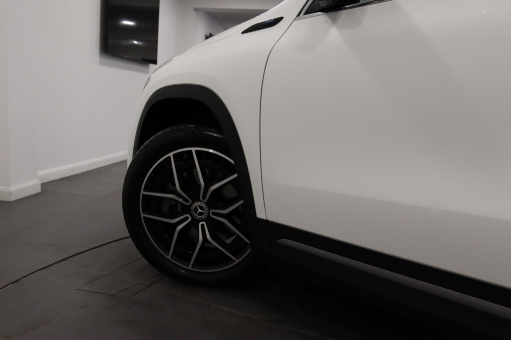 MERCEDES-BENZ EQA EQA 250+ 70.5kWh AMG Line 2022