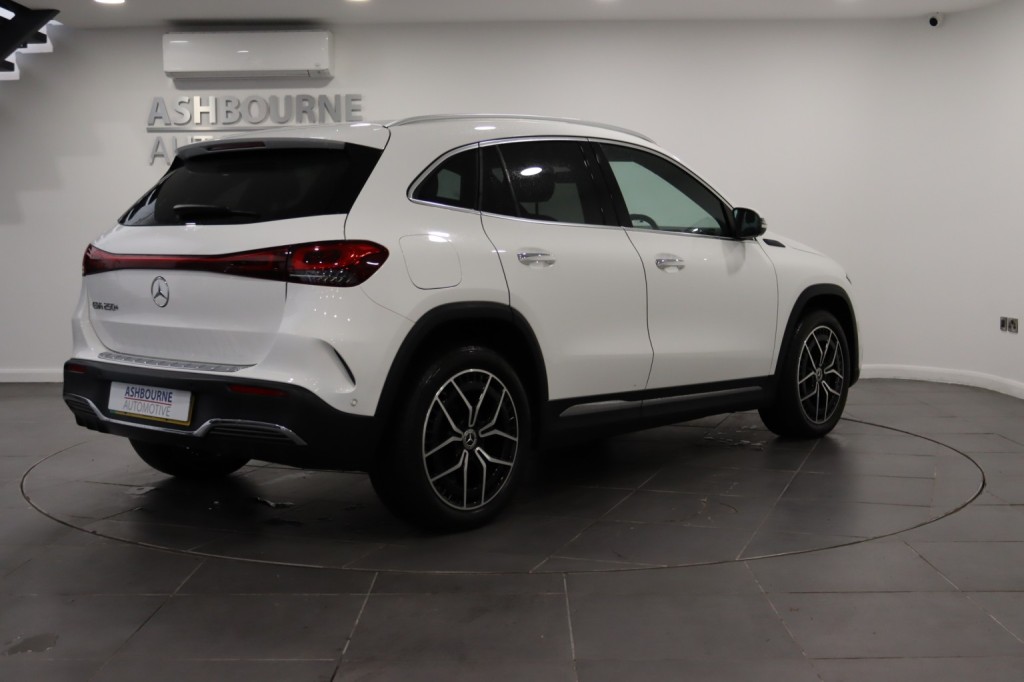 MERCEDES-BENZ EQA EQA 250+ 70.5kWh AMG Line 2022