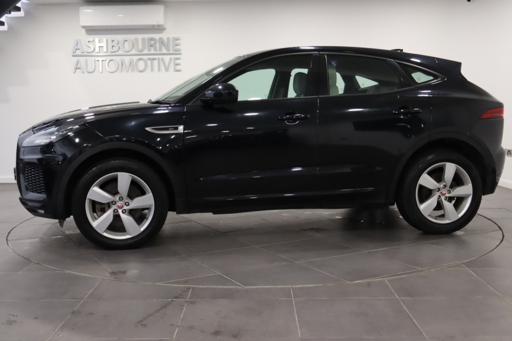 JAGUAR E-PACE 2.0 D240 R-Dynamic SE 2019