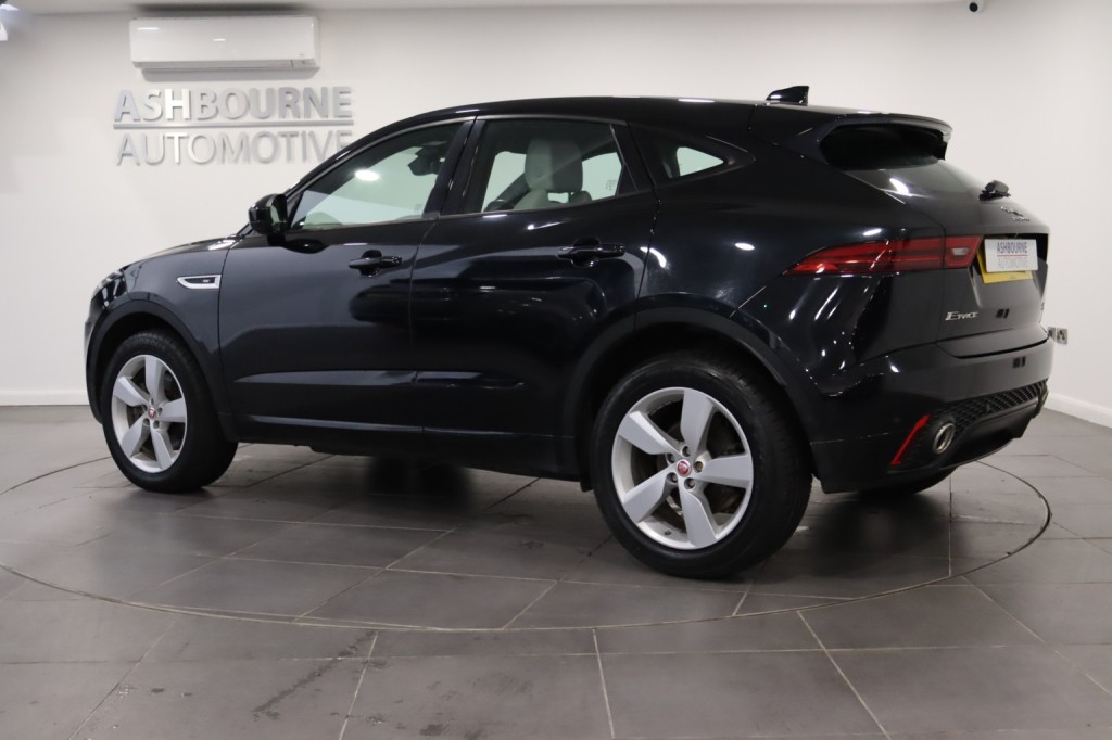 JAGUAR E-PACE 2.0 D240 R-Dynamic SE 2019
