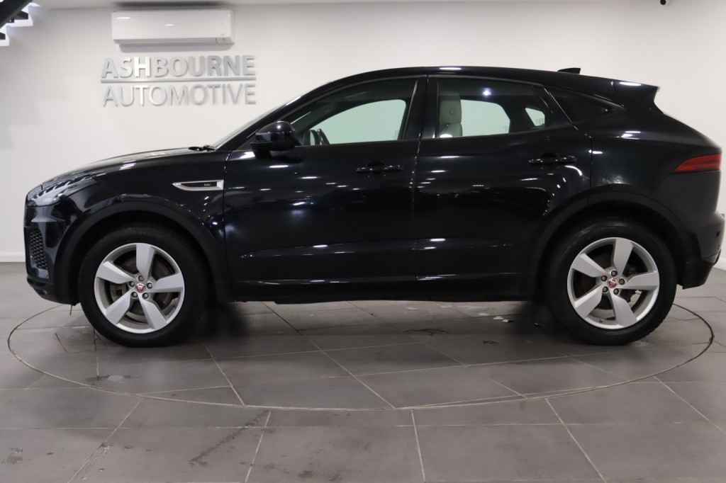 JAGUAR E-PACE 2.0 D240 R-Dynamic SE 2019