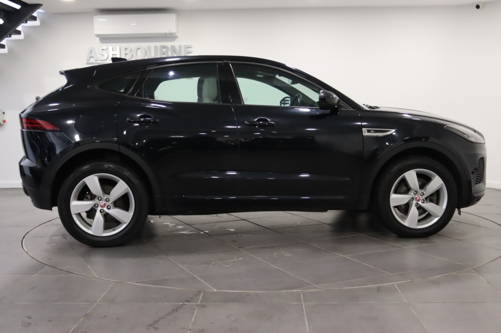 JAGUAR E-PACE 2.0 D240 R-Dynamic SE 2019