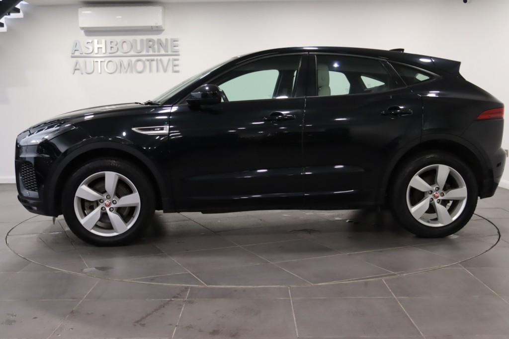 JAGUAR E-PACE 2.0 D240 R-Dynamic SE 2019