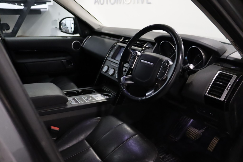 LAND ROVER DISCOVERY 3.0 TD V6 SE 2017