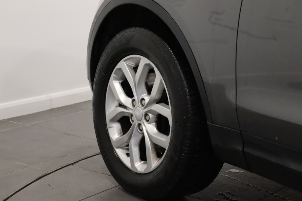 LAND ROVER DISCOVERY 3.0 TD V6 SE 2017