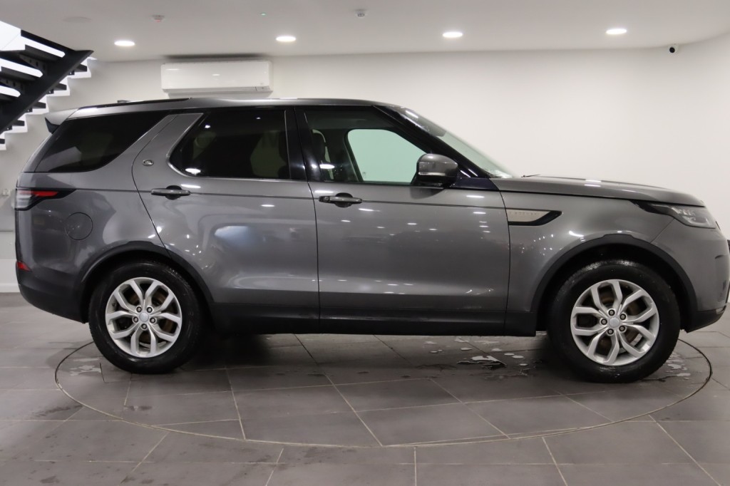 LAND ROVER DISCOVERY 3.0 TD V6 SE 2017