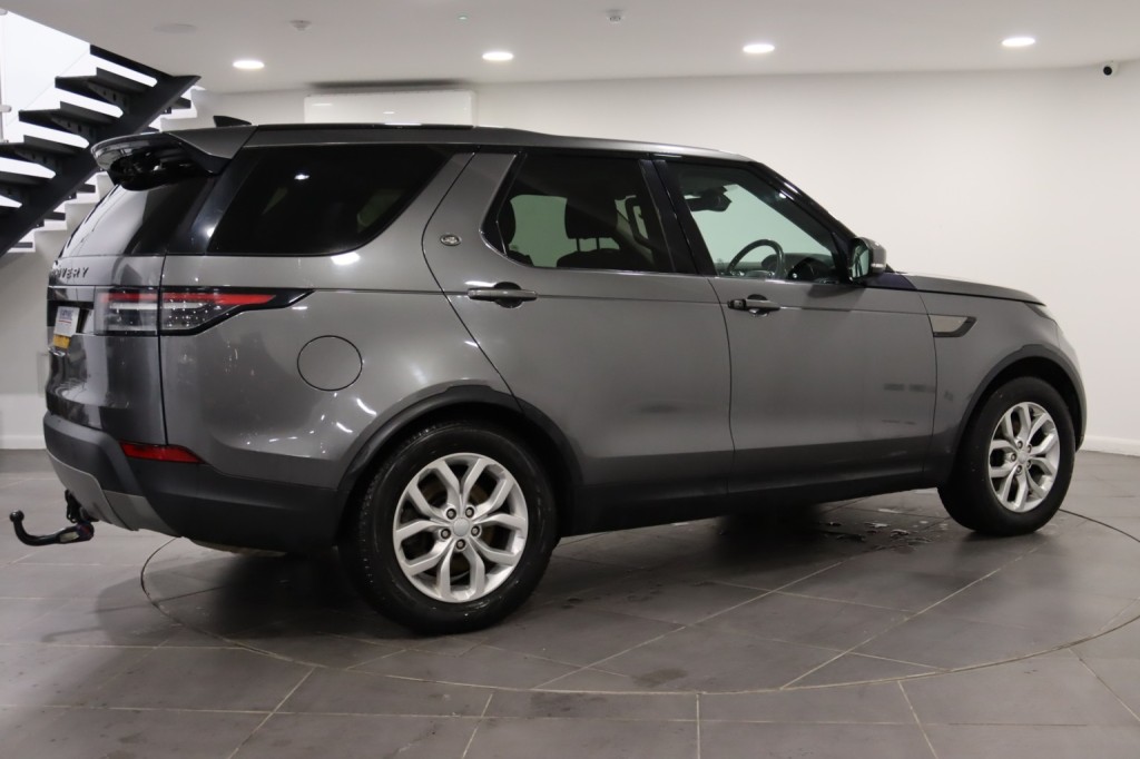 LAND ROVER DISCOVERY 3.0 TD V6 SE 2017