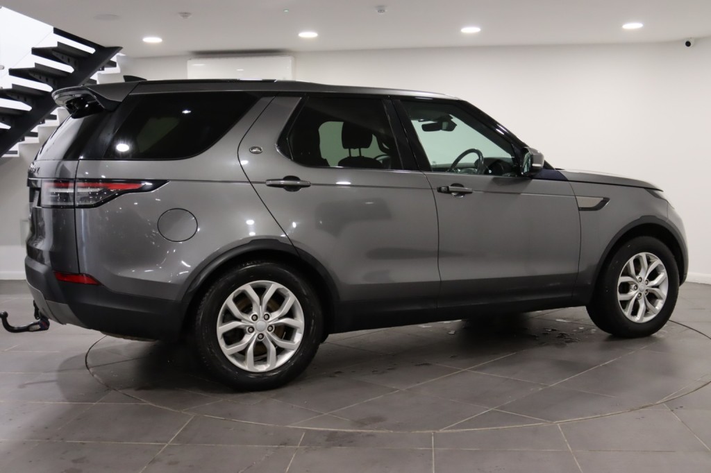 LAND ROVER DISCOVERY 3.0 TD V6 SE 2017