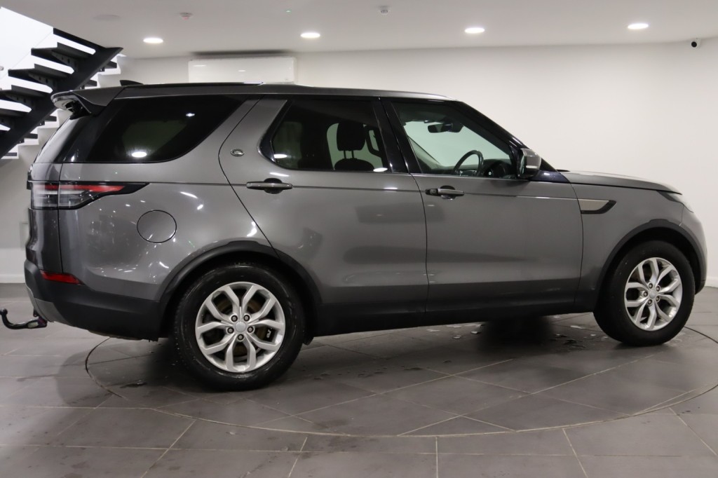 LAND ROVER DISCOVERY 3.0 TD V6 SE 2017