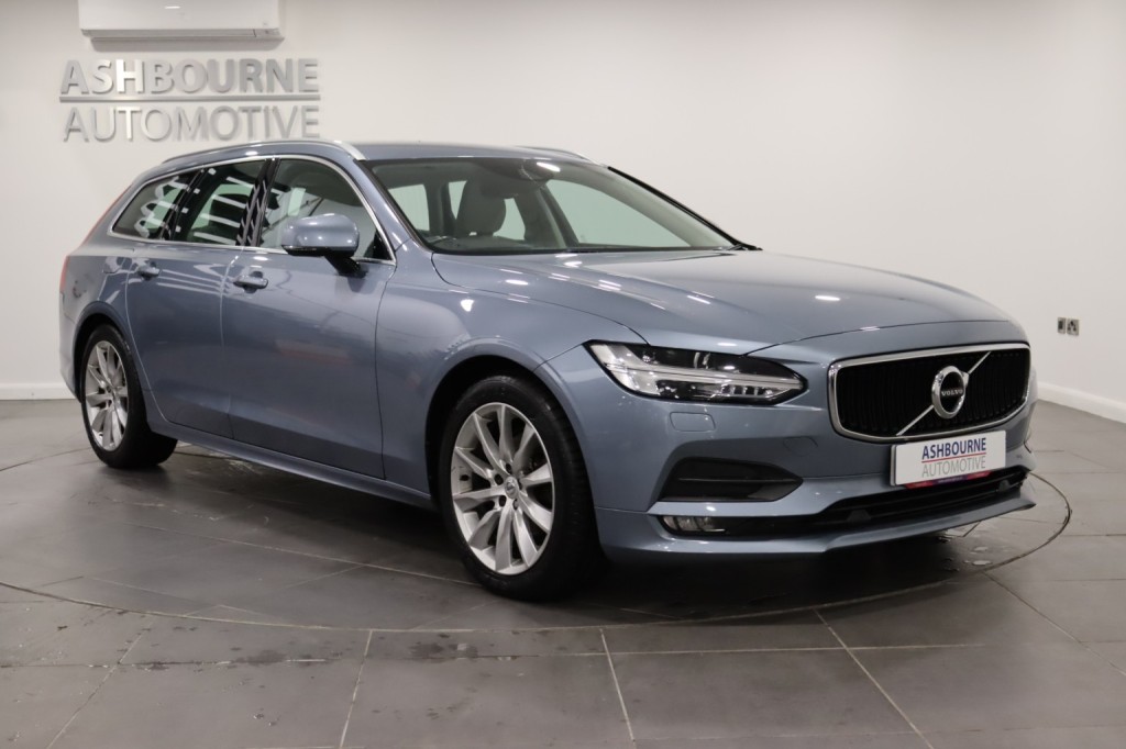 VOLVO V90 2.0 Momentum Plus D4 2019