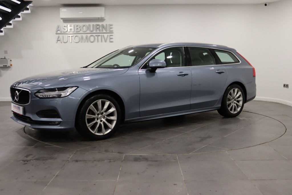 VOLVO V90 2.0 Momentum Plus D4 2019